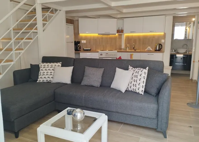 Spata Center Loft