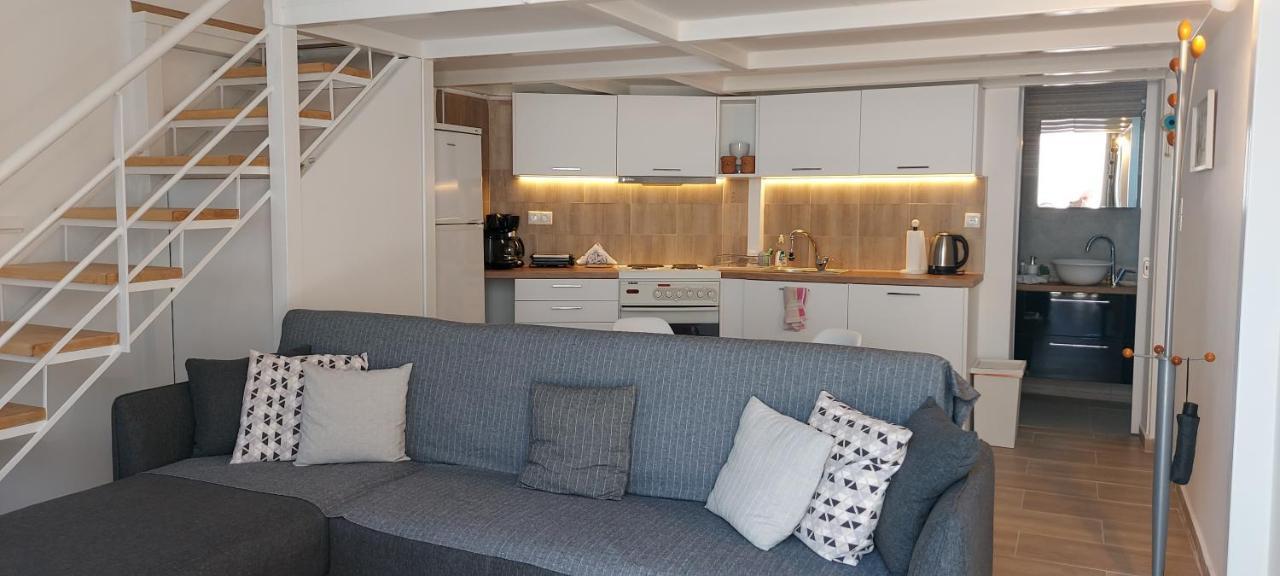 Center Loft Apartment *